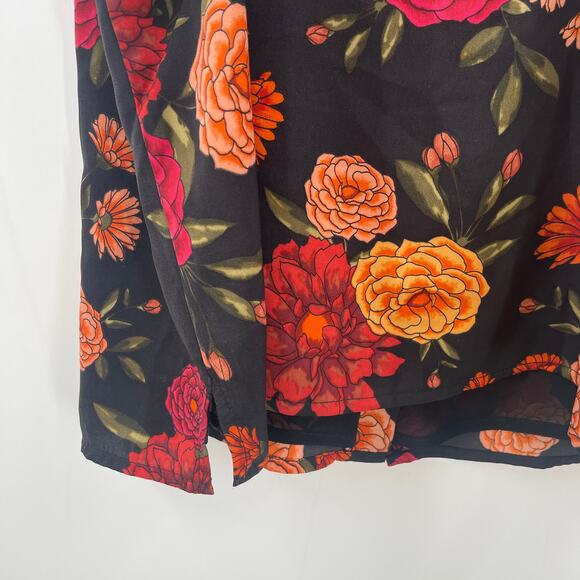 CUPCAKES & CASHMERE Tank Size Extra Small Floral Button Black Office Work - Picture 10 of 15